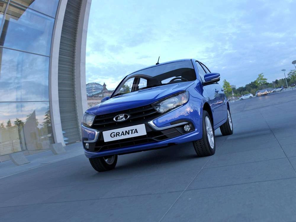 Lada Granta Хэтчбек - фото №7